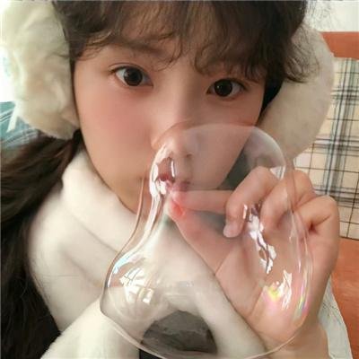女管家